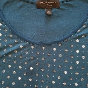 Banana Republic t-shirt NWOT
